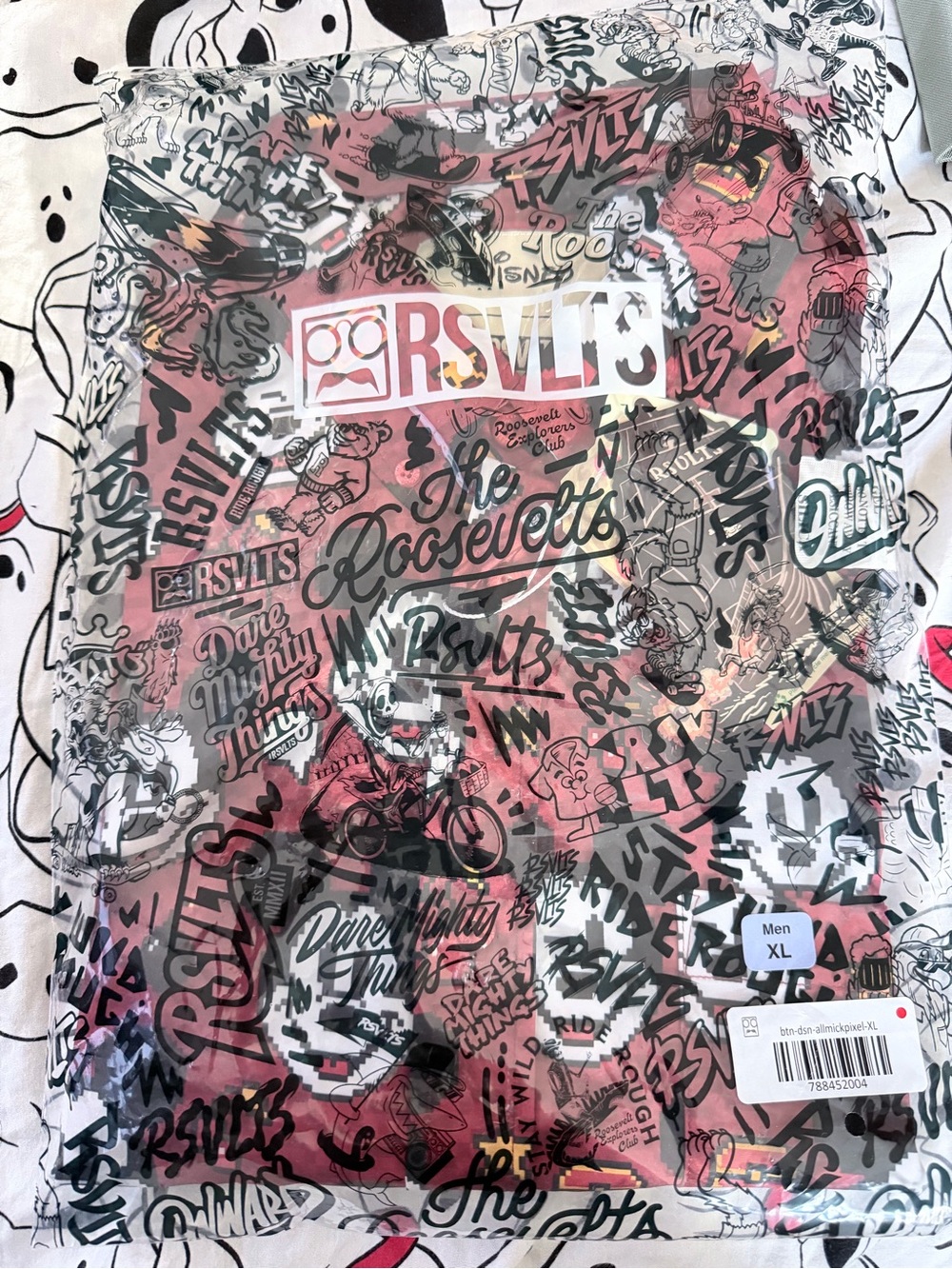RSVLTS D23 Pixel Mickey XL
